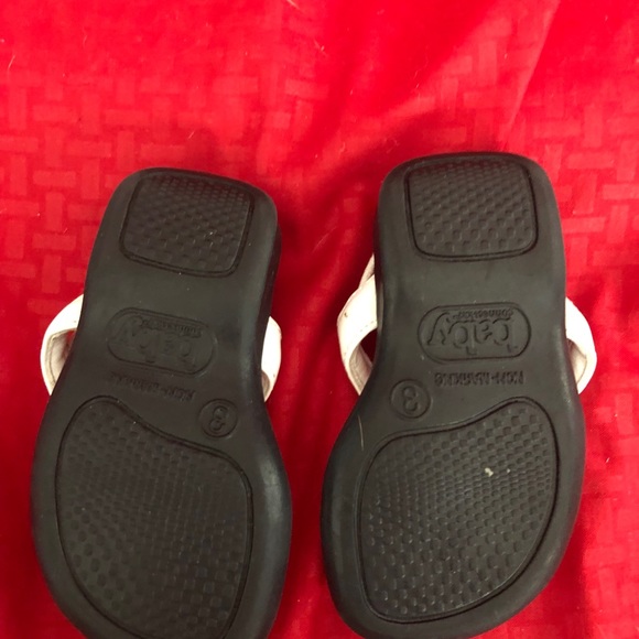Baby Connection White Sandals - Picture 2 of 5